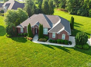 8002 Cahall Dr, Waynesville, OH 45068