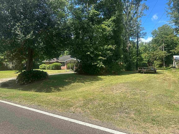 4th image of 808 Irving St