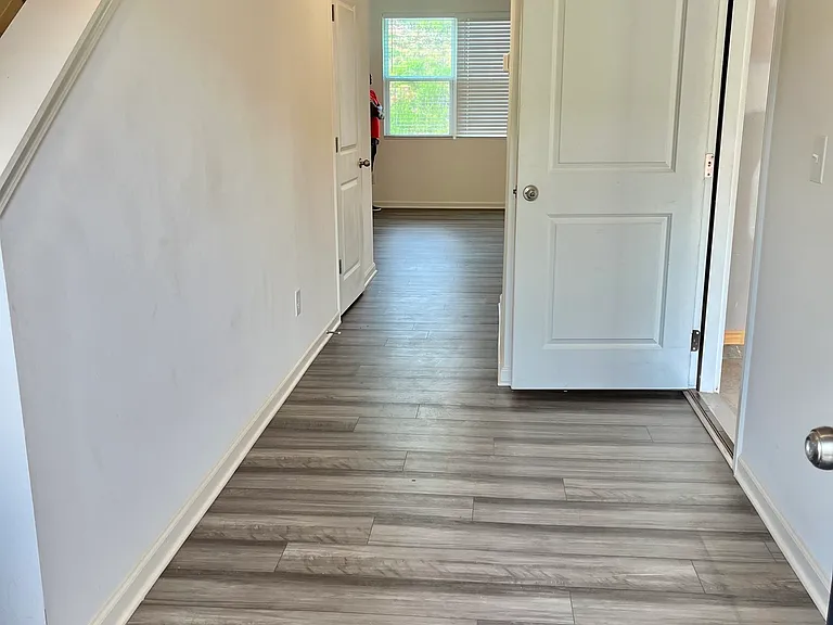 173 Swindon Dr — Photo 7