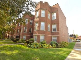 32 S Menard Ave #3S, Chicago, IL