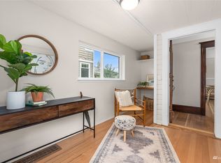 209 15th Ave, Seattle, WA 98122