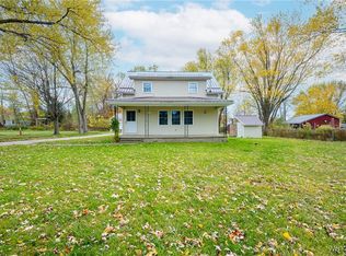 117 Chestnut Ln, Angola, NY 14006