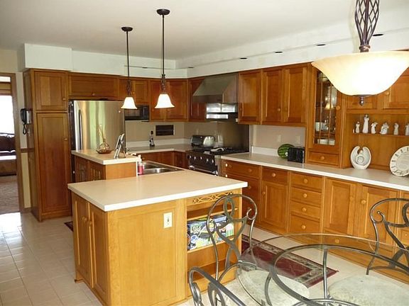 3rd image of 3630 Saint Andrews Ct