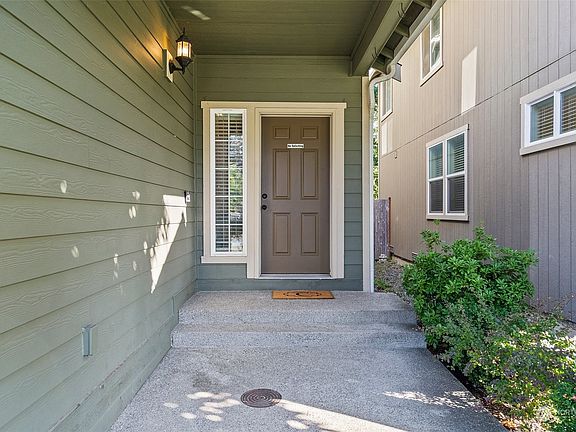 4th image of 7529 181st Street E