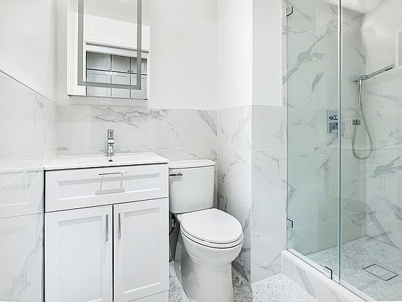 5th image of 218 E 82nd St APT 4FE