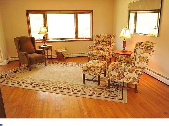 4th image of 3808 Sumter Dr