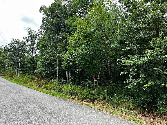 3rd image of Mason Ln