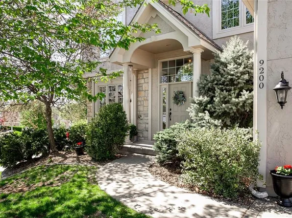 9200 N Lydia Ave, Kansas City, MO 64155
