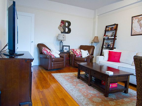 5th image of 145 W 71st St APT 6D