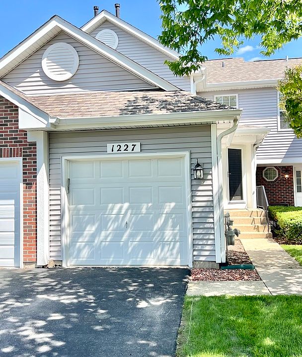 1st image of 1227 Hathaway Cir