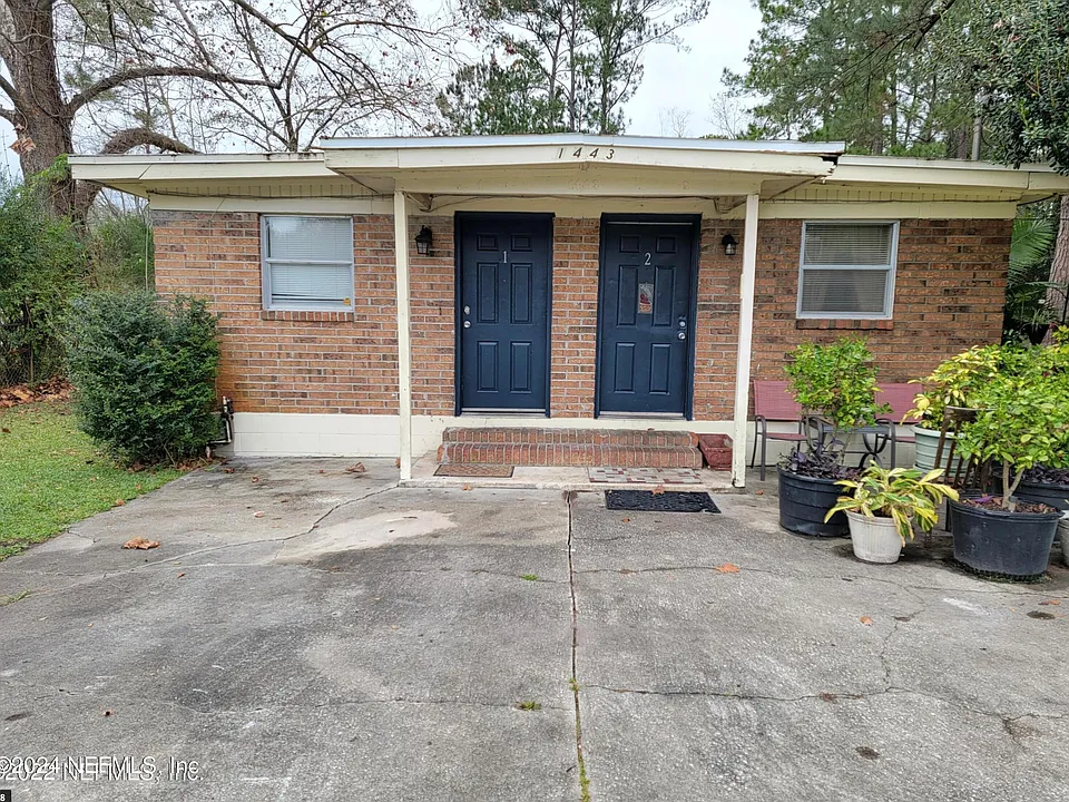 1443 Winnebago Ave #1