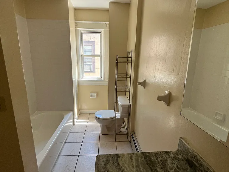 171 Mansion St #5 — Photo 8
