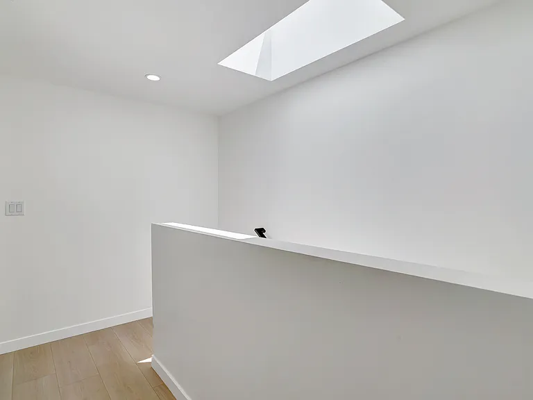 5193 W 20th St #3/4 — Photo 28