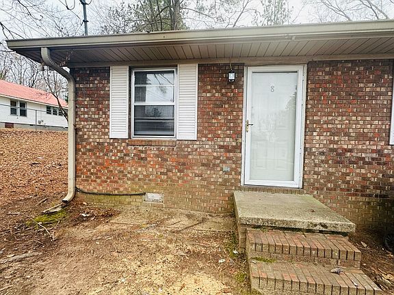 2nd image of 215 Parris St SE APT 8