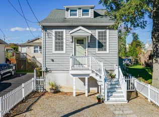 8 Central Ave, Port Monmouth, NJ 07758