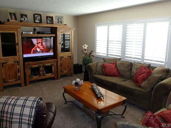 3rd image of 2975 Corona Ave