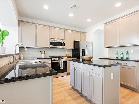 4th image of 7316 Childers Ave