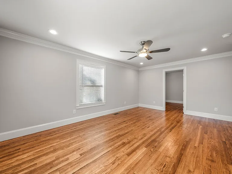 29011 Woodland Dr — Photo 32