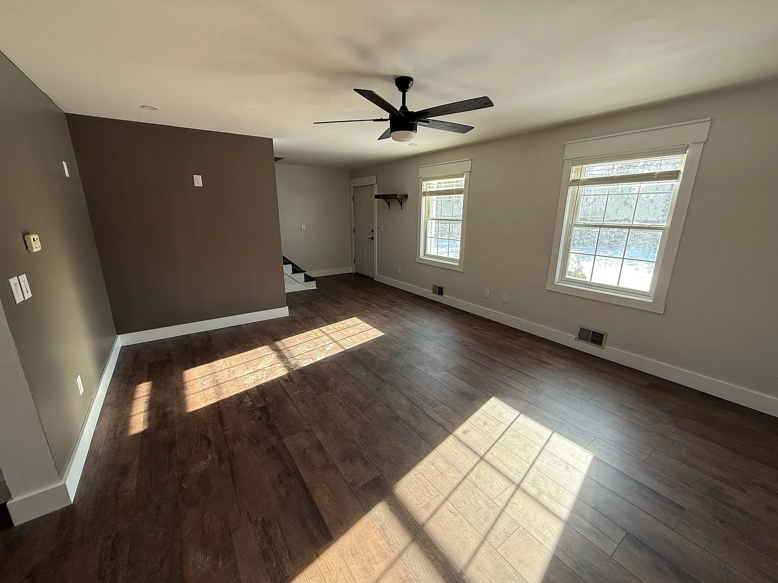 3 bed, 1.5 bath, 1500 sqft, $2,800 — Photo 4
