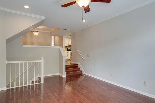 2087 Stokes Ln Photo 1