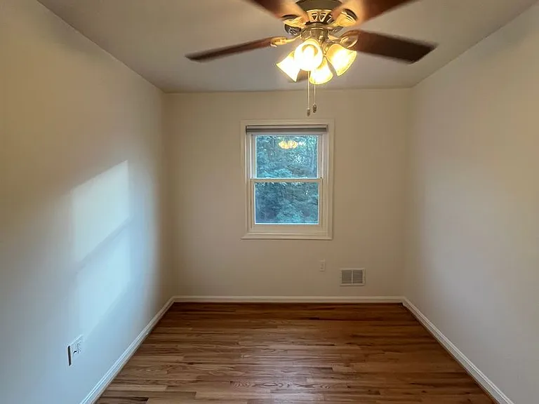 2 Alice Ct — Photo 24