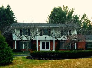 3165 Gilbert Ridge Dr, West Bloomfield, MI
