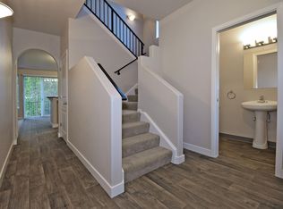 8221 SE Aspen Summit Dr UNIT 6, Portland, OR 97266