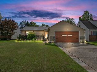 4934 Ridgebury Blvd, Lyndhurst, OH 44124