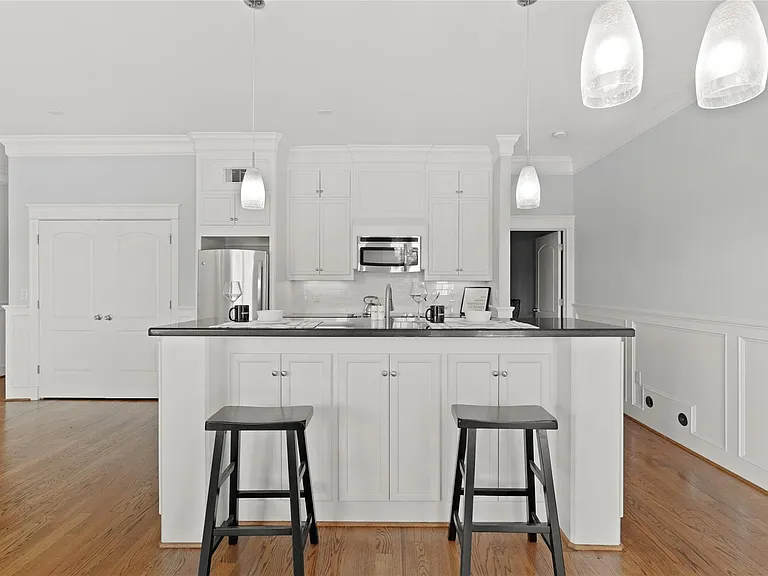 2802 Morrison St #206 — Photo 8