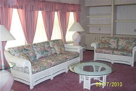 3rd image of 628 Wedelia Dr