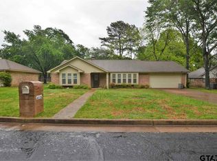 6116 Huntington Dr, Tyler, TX 75703