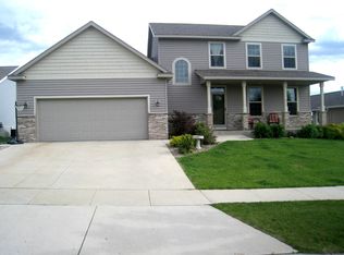 5360 Ridgeway Rd NW, Rochester, MN 55901