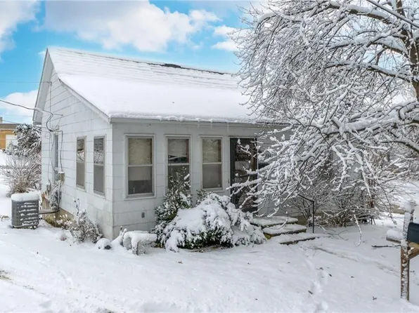 704 Van Buren St, Trenton, MO 64683