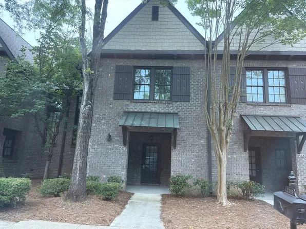 1567 Inverness Cove Ln, Birmingham, AL 35242