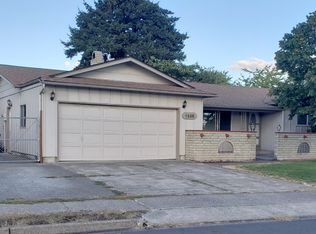 (Undisclosed Address), Springfield, OR 97477