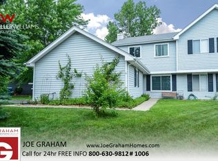 2930 Dorothy Dr, Aurora, IL 60504