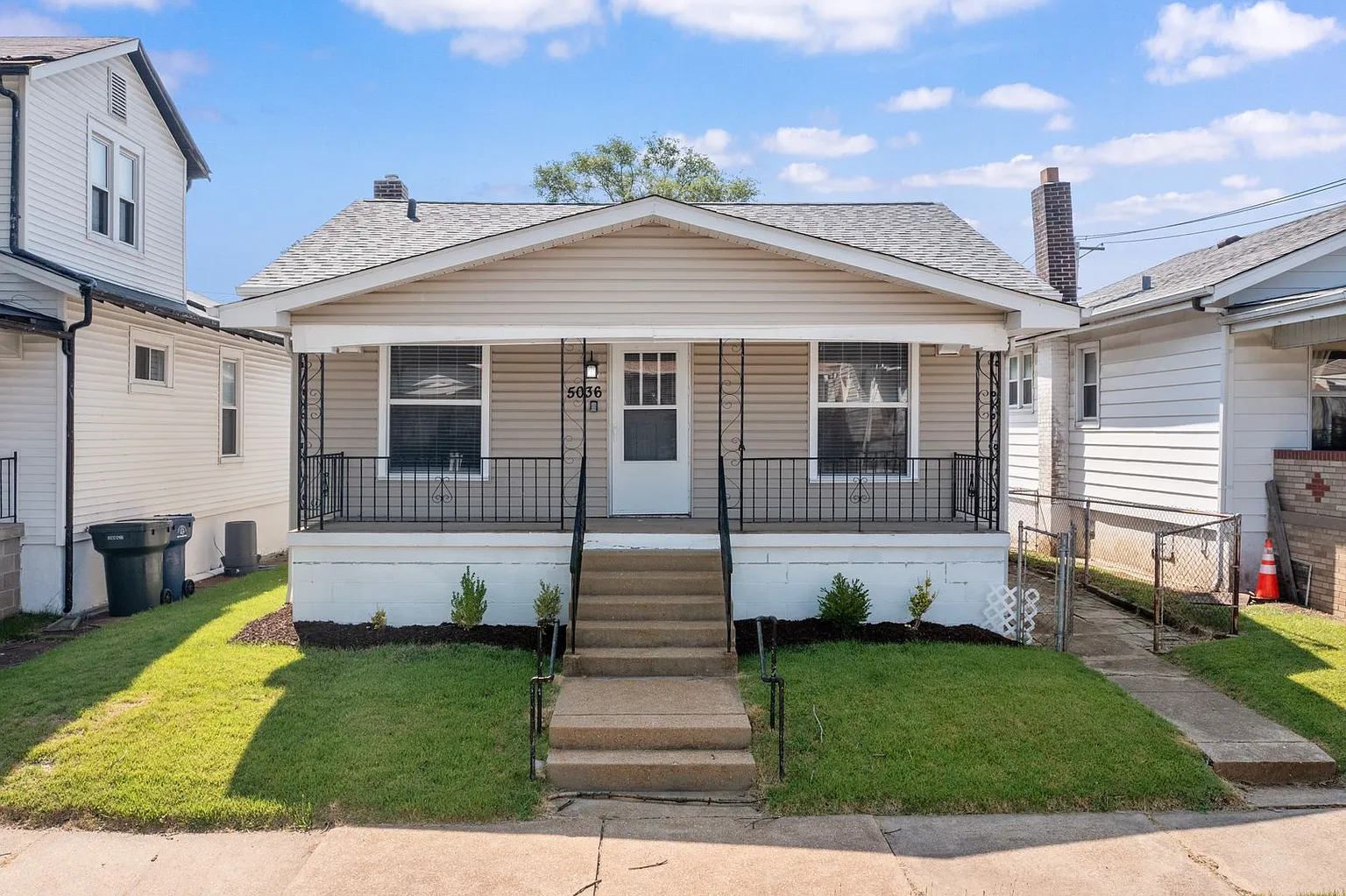5036 Fendler Pl photo 1