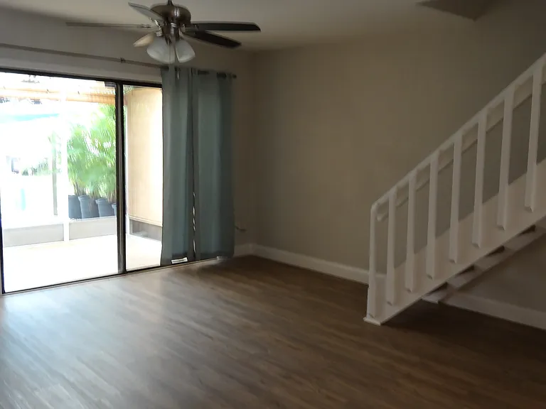 4002 Brigadoon Cir — Photo 28