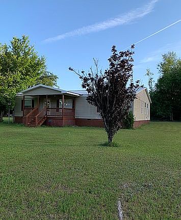 3rd image of 192 Beaver Cir