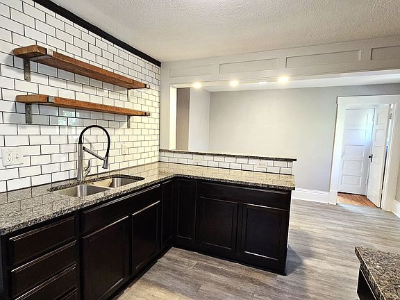 5th image of 111 N Clifton Ave #2
