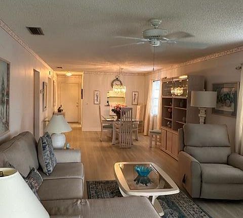 4th image of 18 Lake Vista Trl APT 202