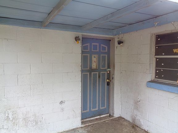 3rd image of 443 Polk Ave