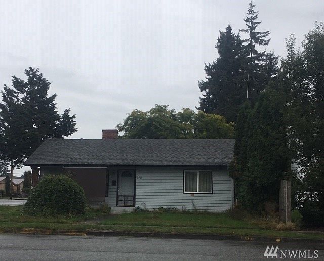 1st image of 940 Quinn St