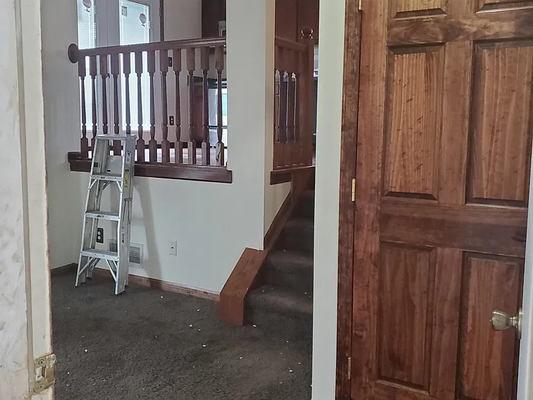 1864 Pine Grove Pl — Photo 3