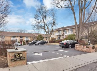 180 Glenbrook Rd APT 1, Stamford, CT 06902