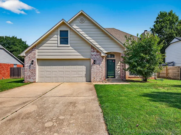 6815 E 79th St, Tulsa, OK 74133