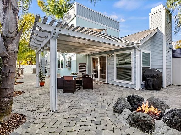 3rd image of 1416 Lakeside Ln