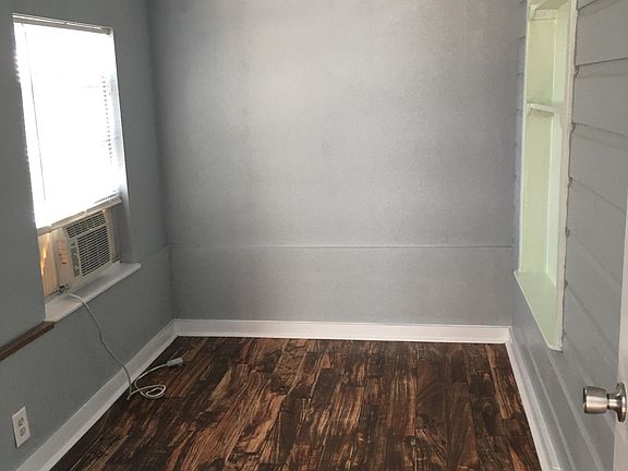 5th image of 414 E Morton Ave #C