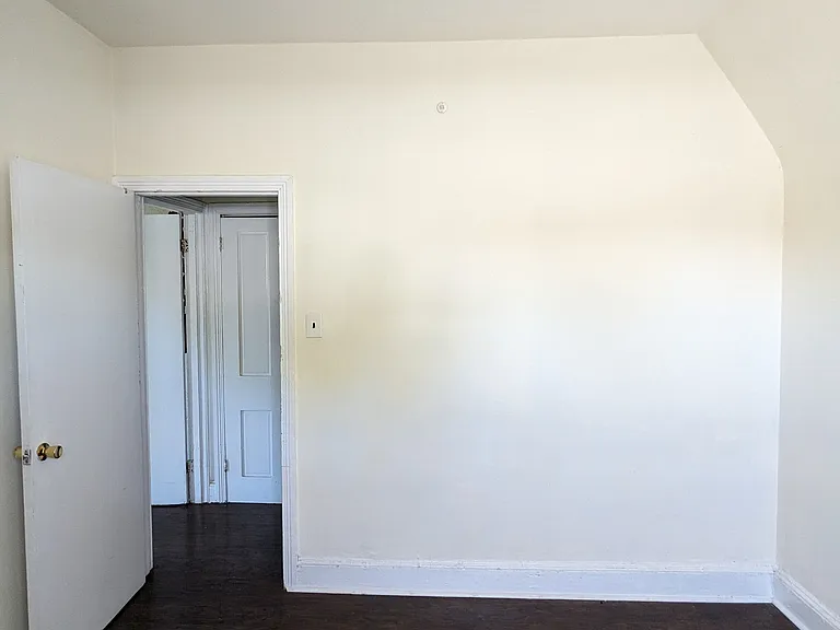 638 N 40th St #2 — Photo 10