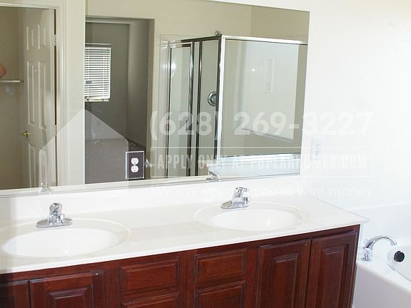 4th image of 9016 Vintage Wine Ave